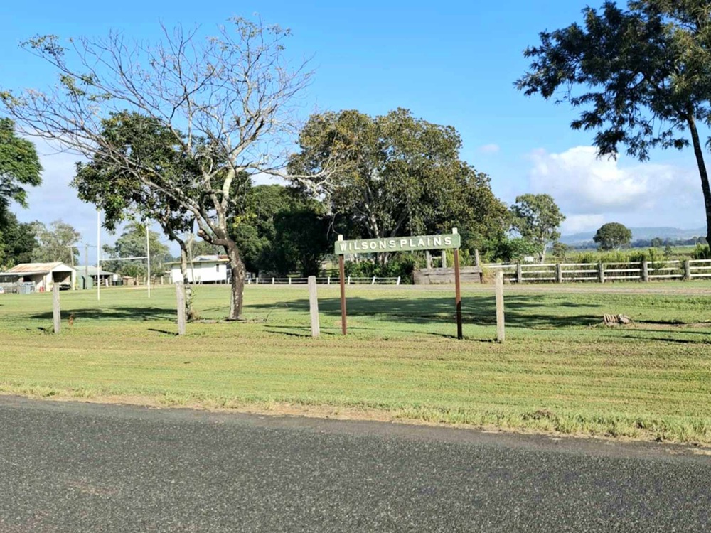 wilsons-plains-railway-sign